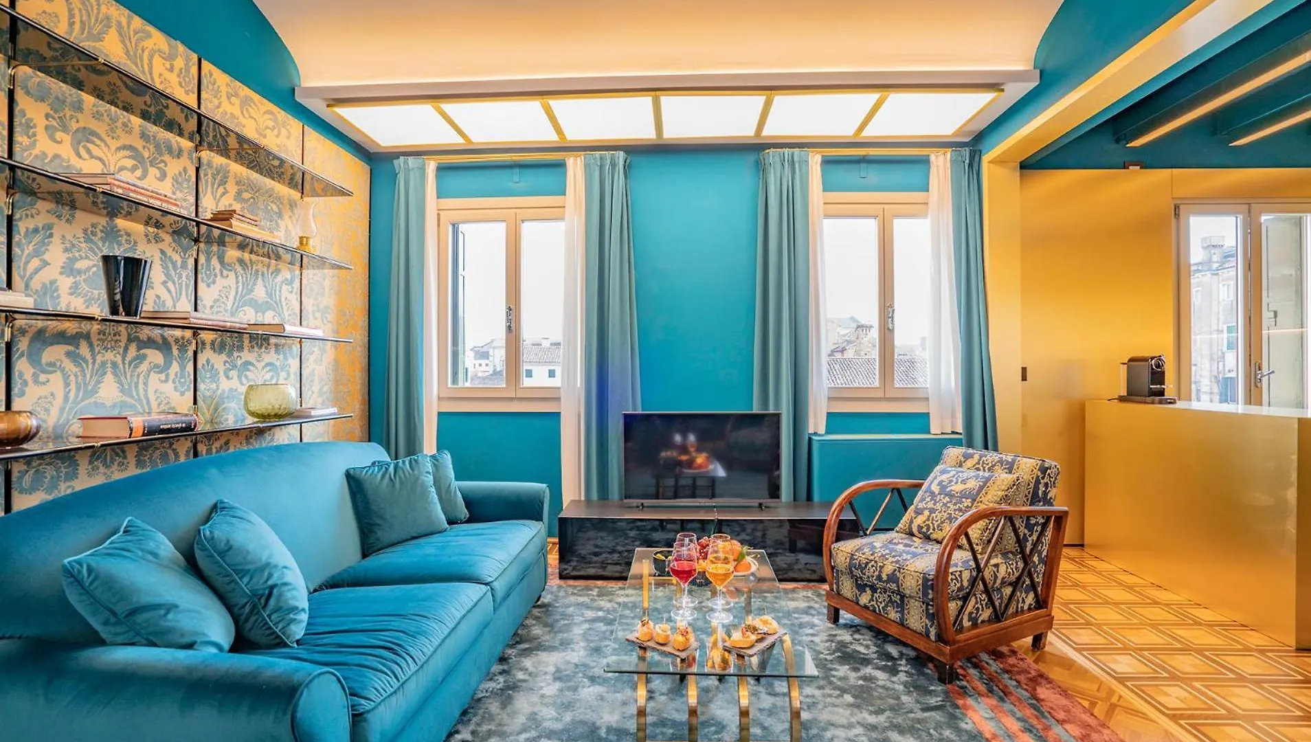 Dimora San Trovaso Enchanting Four-Bedrooms Venice Italy