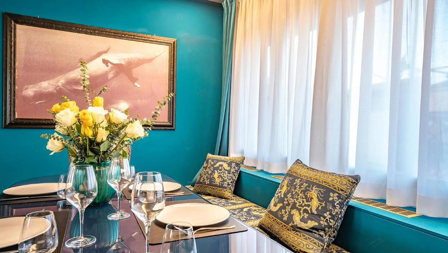 Dimora San Trovaso Enchanting Four-Bedrooms Venice Apartment